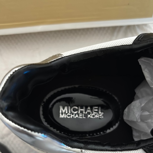 Michael Kors Monochrome Sneakers with Silver Detail - Picture 3 of 7